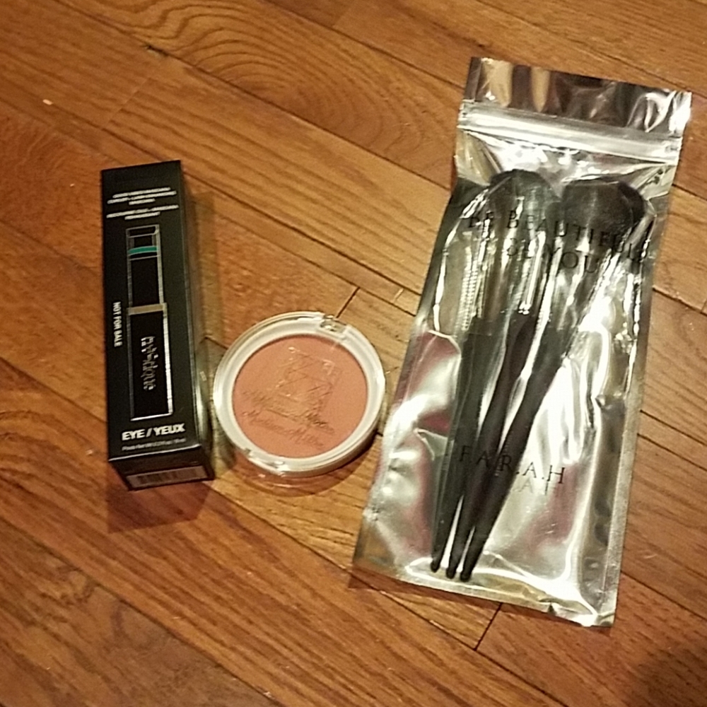 Ofra, F.A.R.A.H, tre'Stique